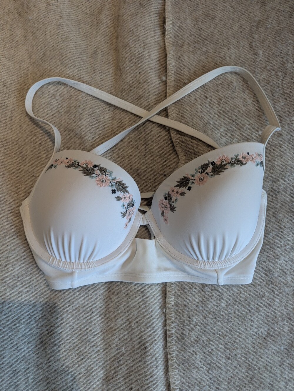 White Bikini Top With Flower Embroidery